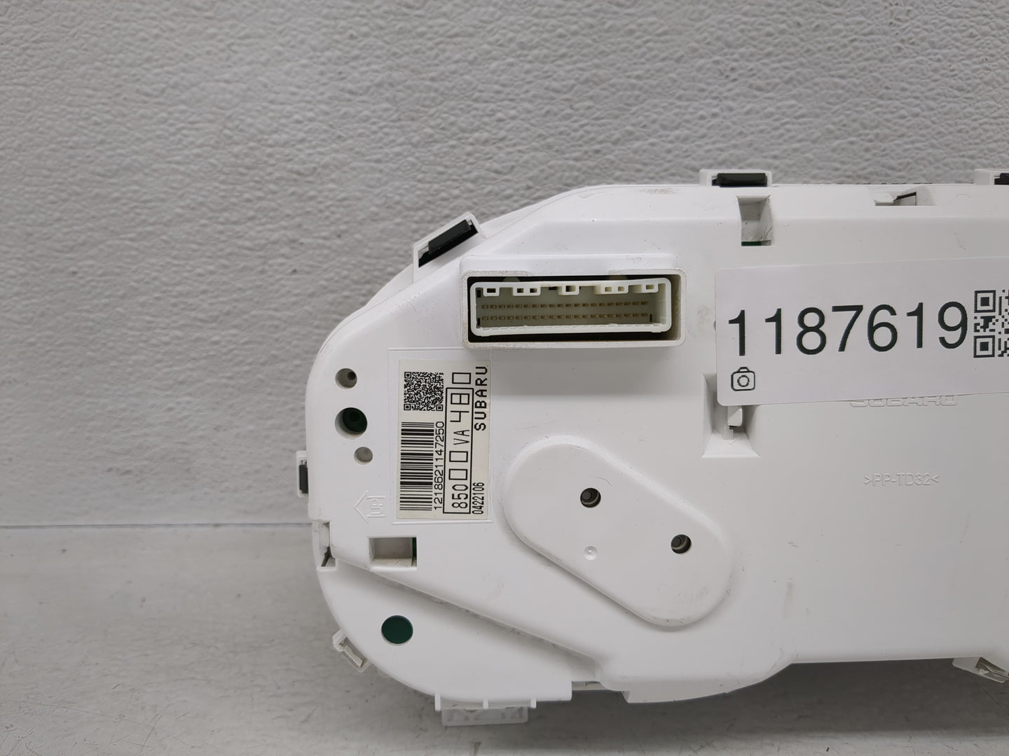 2016 Subaru Wrx Instrument Cluster Speedometer Gauges P/N:85000VA480 Fits OEM Used Auto Parts - Oemusedautoparts1.com