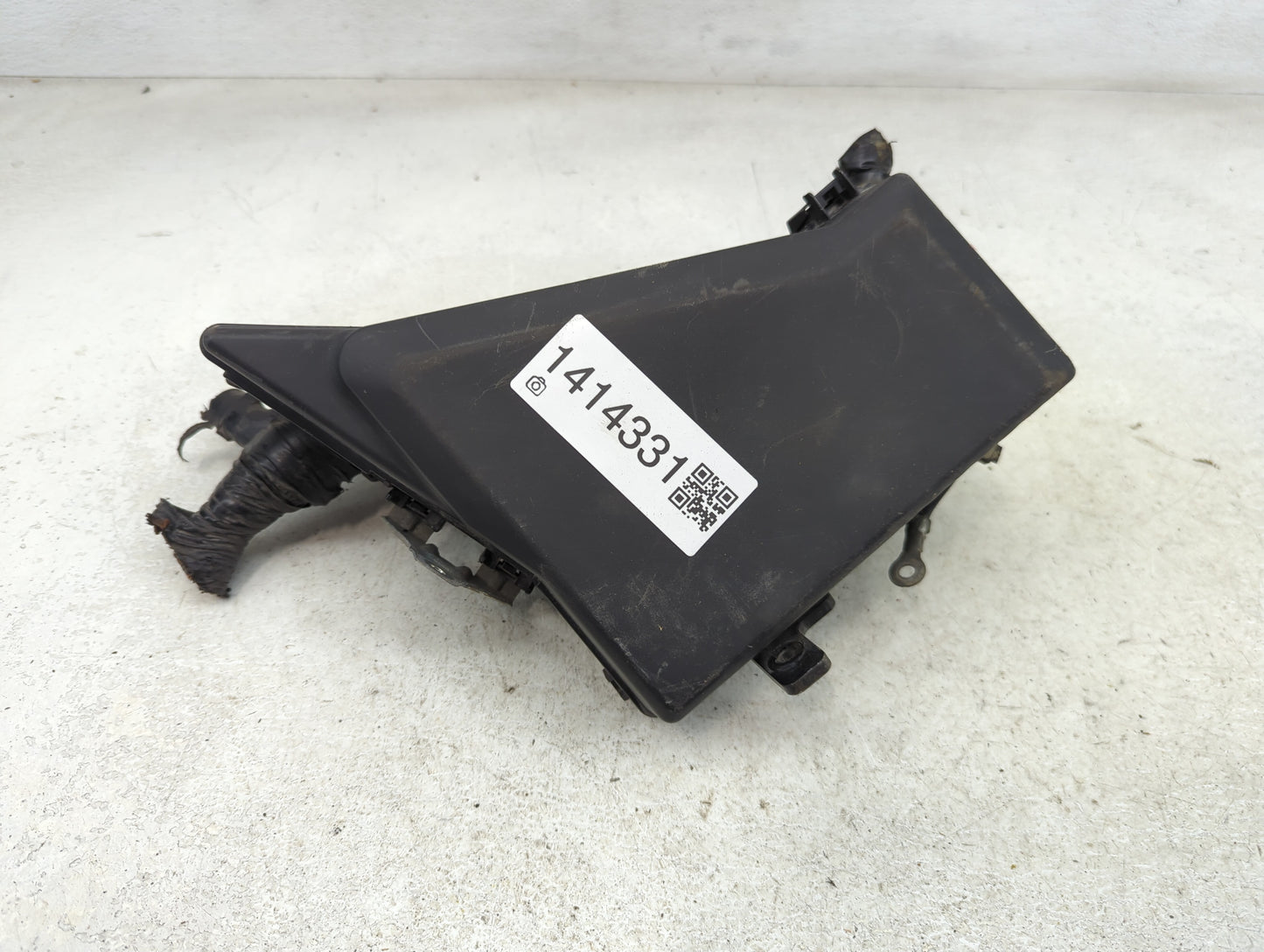 2016 Subaru Wrx Fusebox Fuse Box Panel Relay Module P/N:MB502000B Fits OEM Used Auto Parts - Oemusedautoparts1.com