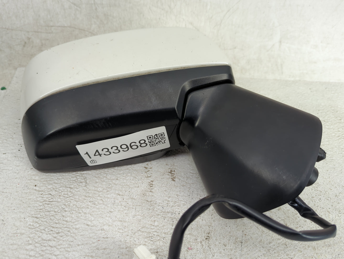 2016-2021 Subaru Wrx Passenger Side View Mirror - Right Door Mirror OEM Used - Oemusedautoparts1.com