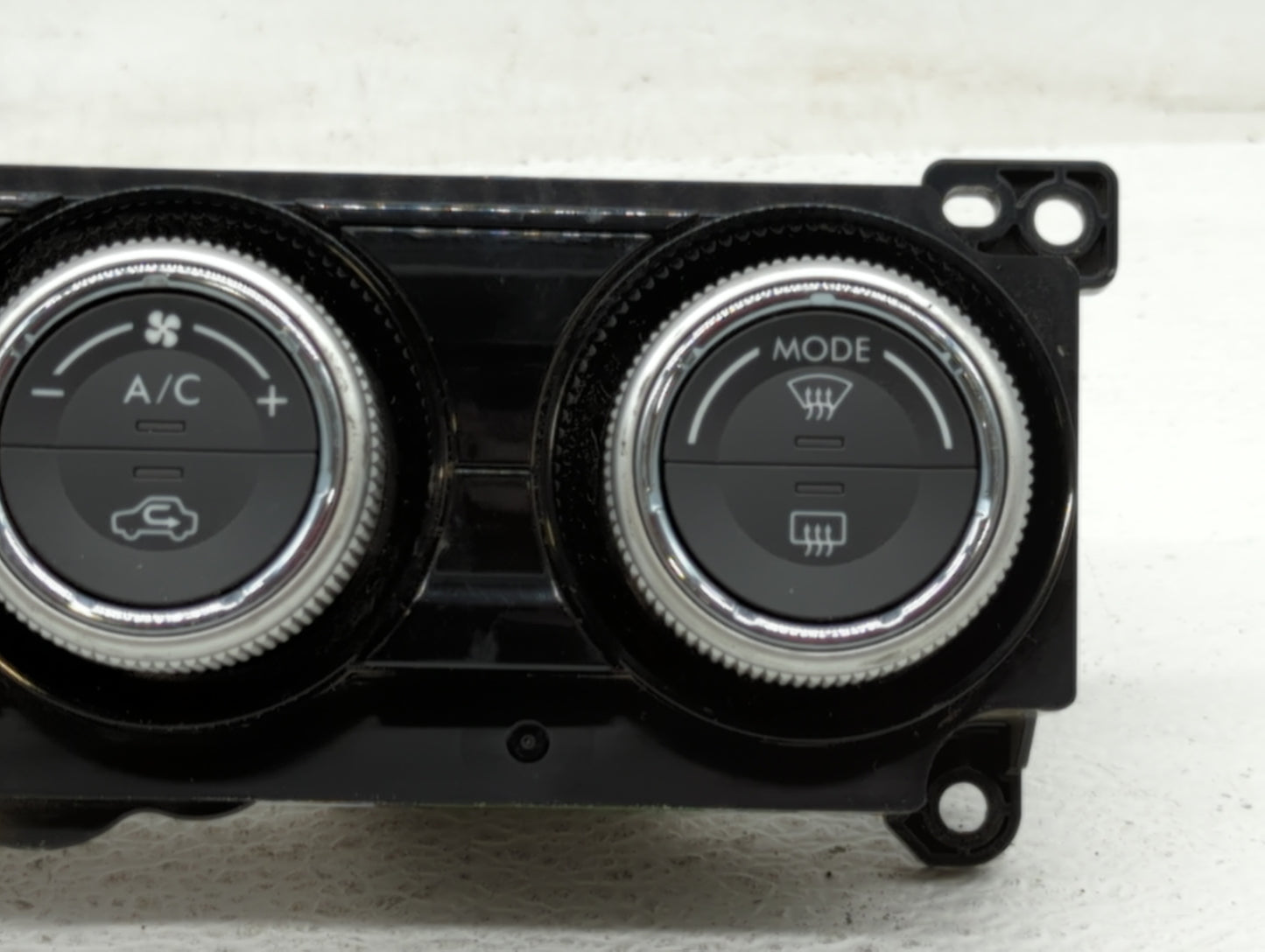2016 Subaru Wrx Climate Control Module Temperature AC/Heater Replacement P/N:72311VA141 72311VA140 Fits OEM Used Auto Parts 