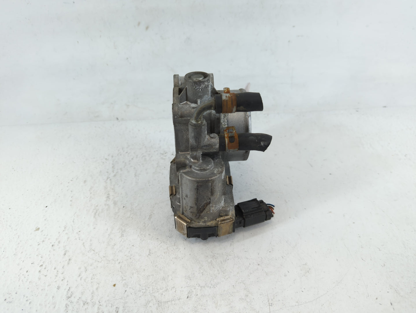 2015-2021 Subaru Wrx Throttle Body P/N:350 5611 Fits Fits 2014 2015 2016 2017 2018 2019 2020 2021 OEM Used Auto Parts - Oemu