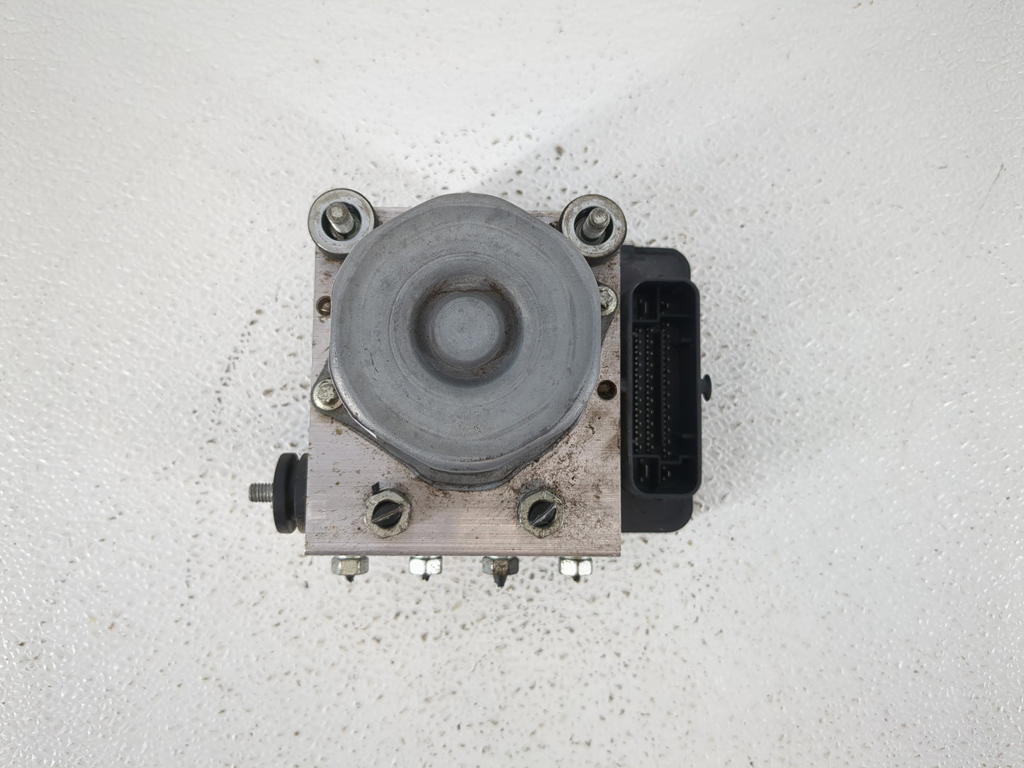 2016 Subaru Xv ABS Pump Control Module Replacement P/N:27536FJ220 Fits OEM Used Auto Parts - Oemusedautoparts1.com
