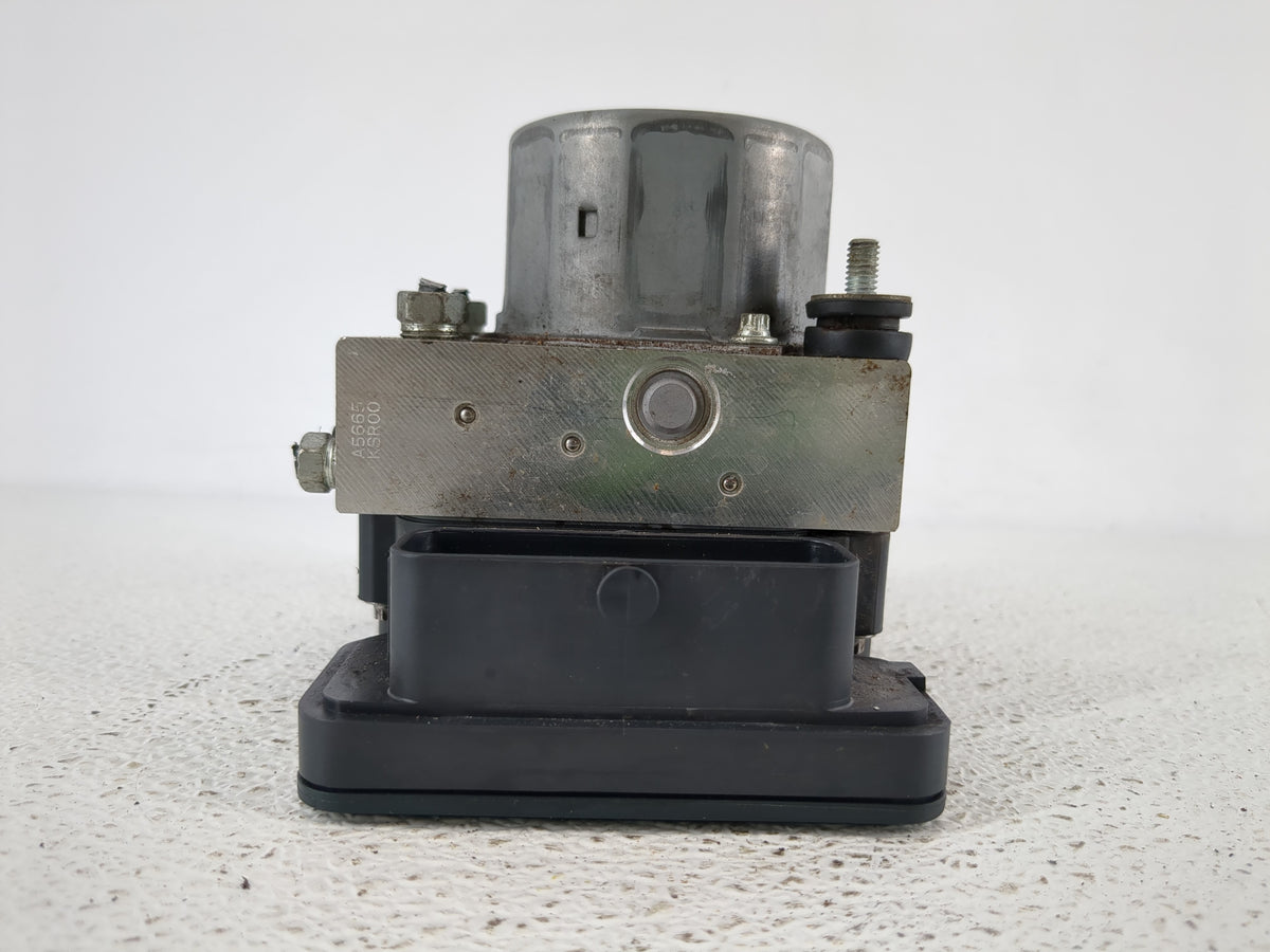 2016 Subaru Xv Anti-Lock Brake ABS Pump Module Actuator OEM P/N:27536FJ220 Fits OEM Used Auto Parts - Oemusedautoparts1.com