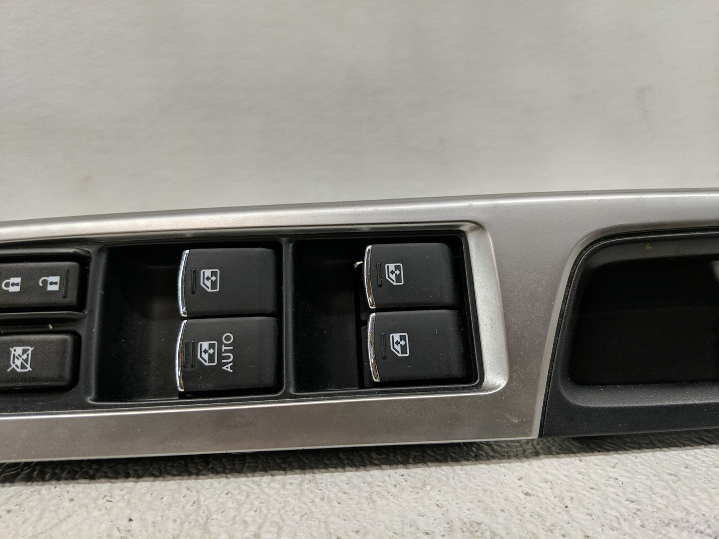 2015 Subaru Xv Master Power Window Switch Replacement Driver Side Left P/N:83071FJ110 Fits Fits 2016 OEM Used Auto Parts - O