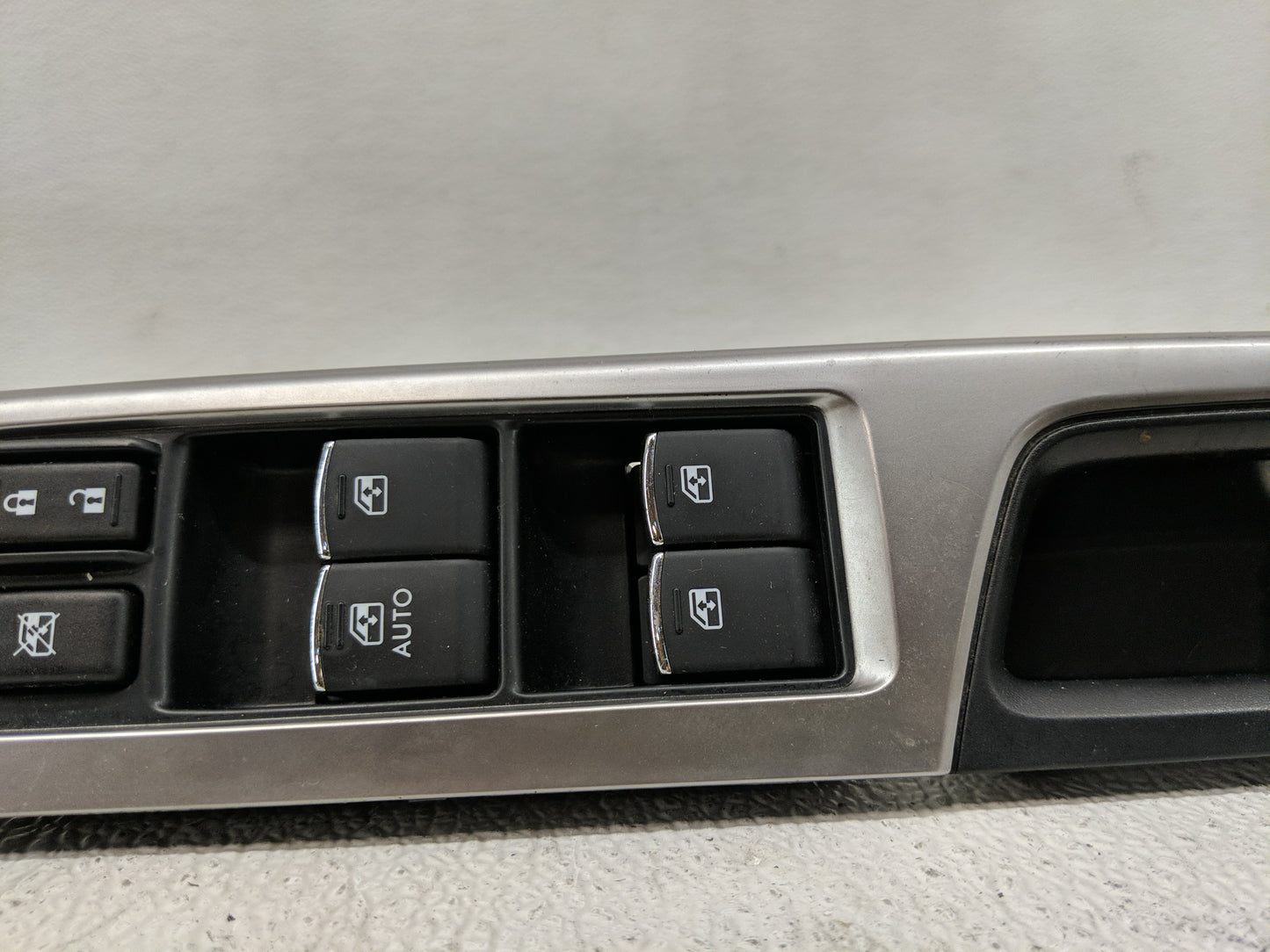 2015 Subaru Xv Master Power Window Switch Replacement Driver Side Left P/N:83071FJ110 Fits Fits 2016 OEM Used Auto Parts - O