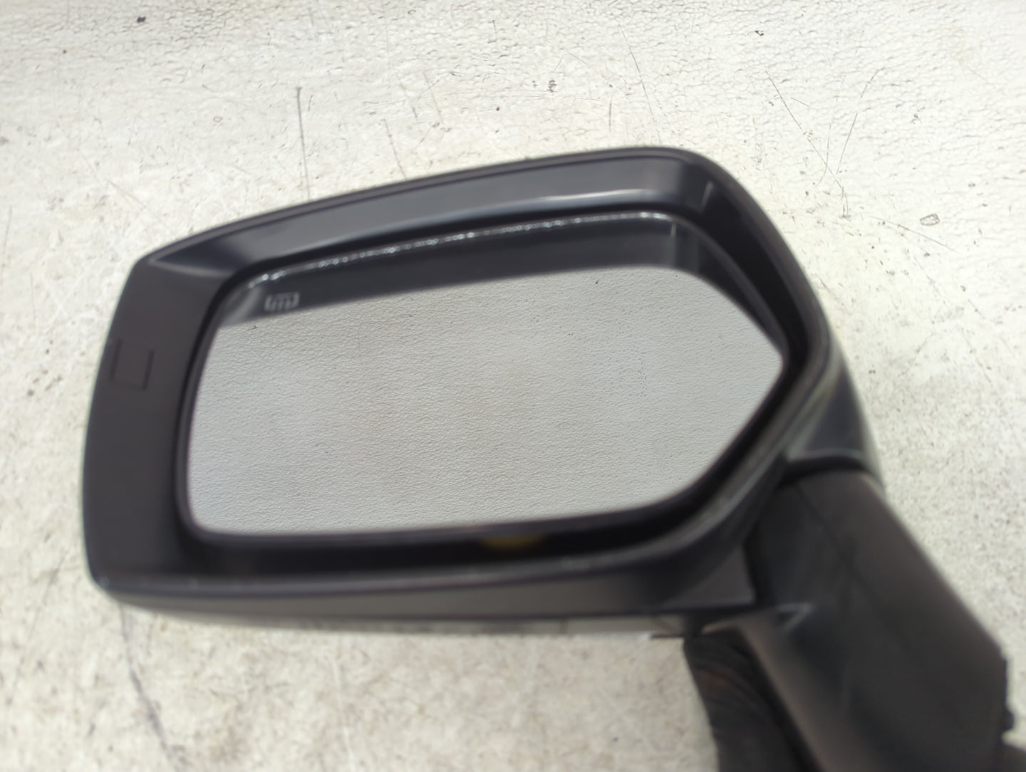 2016 Subaru Xv Driver Side View Mirror - Left Door Mirror OEM Used - Oemusedautoparts1.com