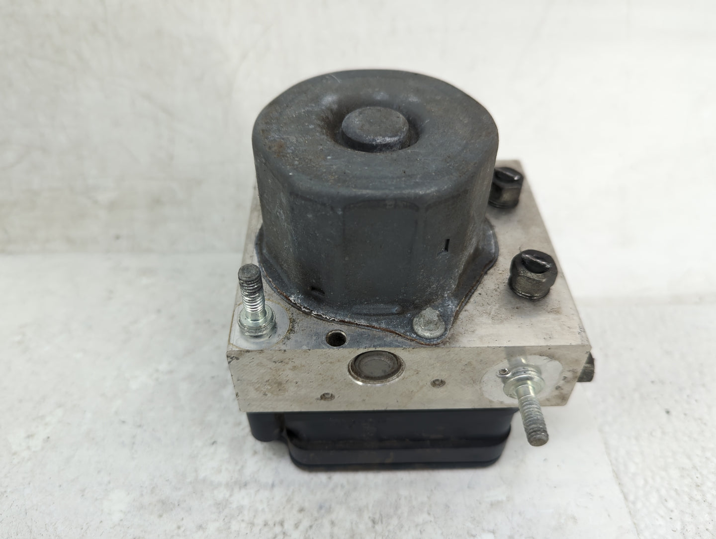 2015 Subaru Xv ABS Pump Control Module Replacement P/N:27536F1220 269535 Fits Fits 2016 OEM Used Auto Parts - Oemusedautopar