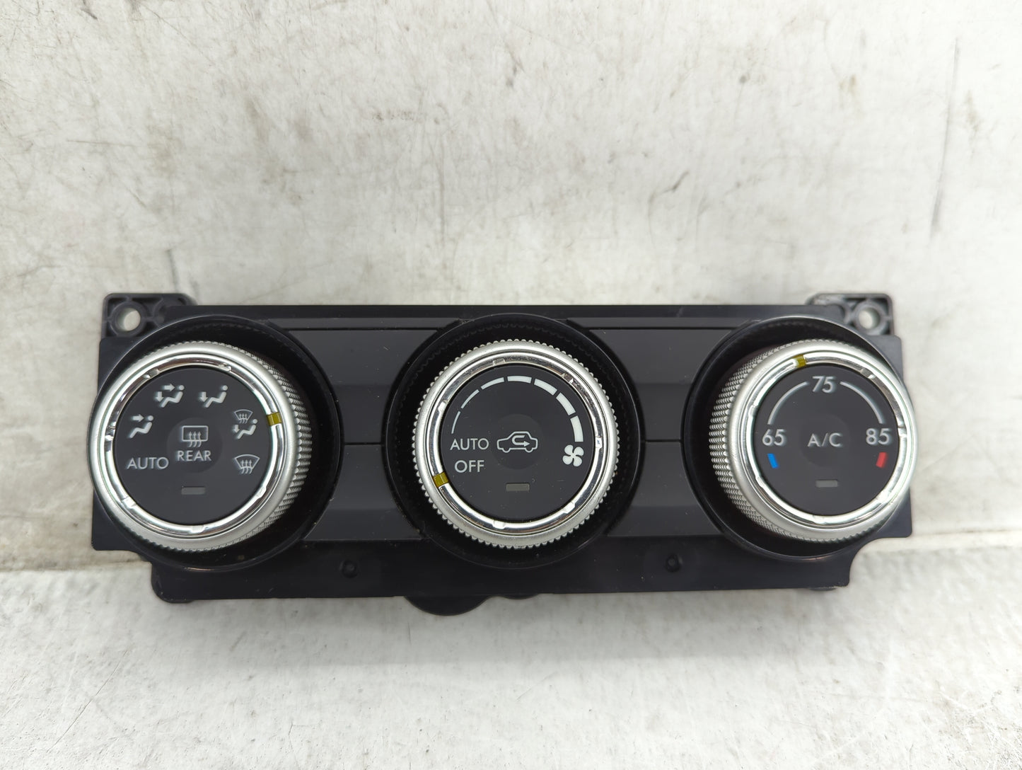 2015 Subaru Xv Climate Control Module Temperature AC/Heater Replacement P/N:72311FJ620 Fits Fits 2016 OEM Used Auto Parts - 