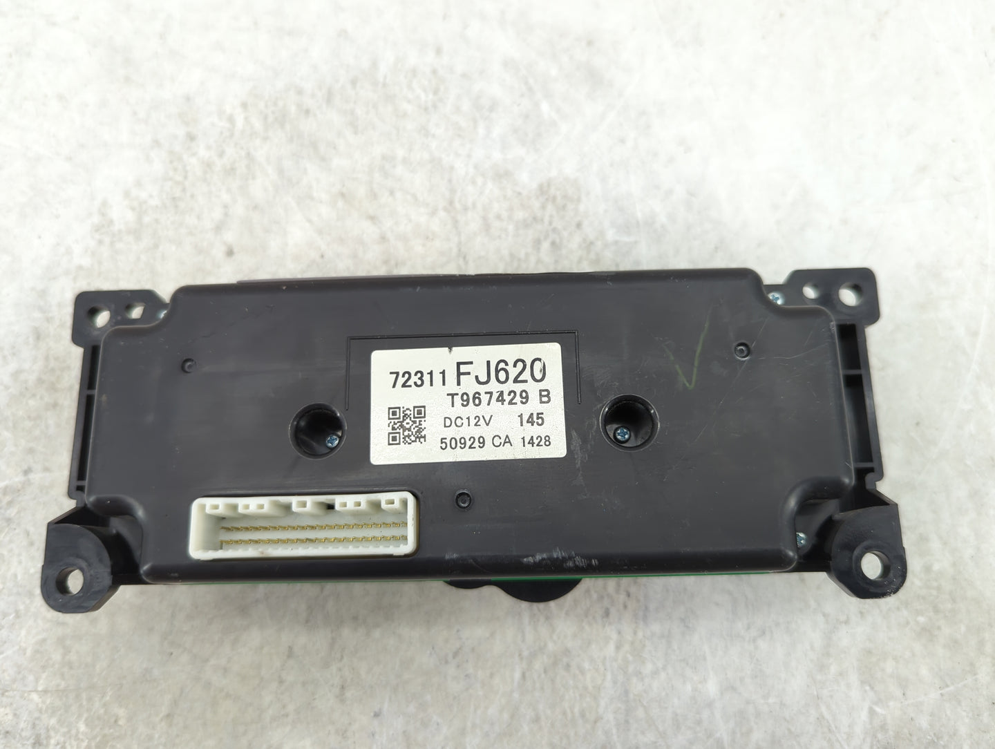 2015 Subaru Xv Climate Control Module Temperature AC/Heater Replacement P/N:72311FJ620 Fits Fits 2016 OEM Used Auto Parts - 