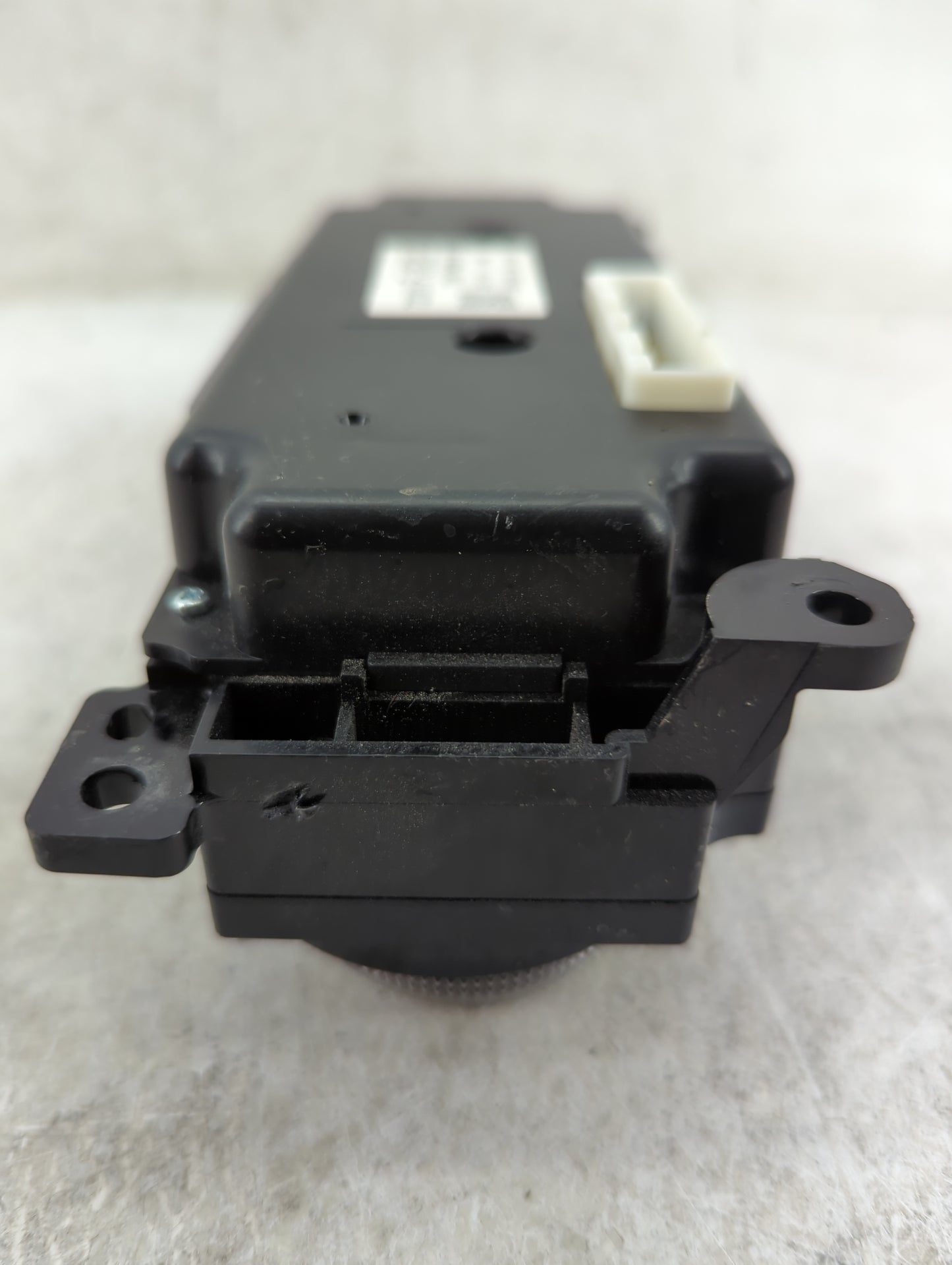 2015 Subaru Xv Climate Control Module Temperature AC/Heater Replacement P/N:72311FJ620 Fits Fits 2016 OEM Used Auto Parts - 