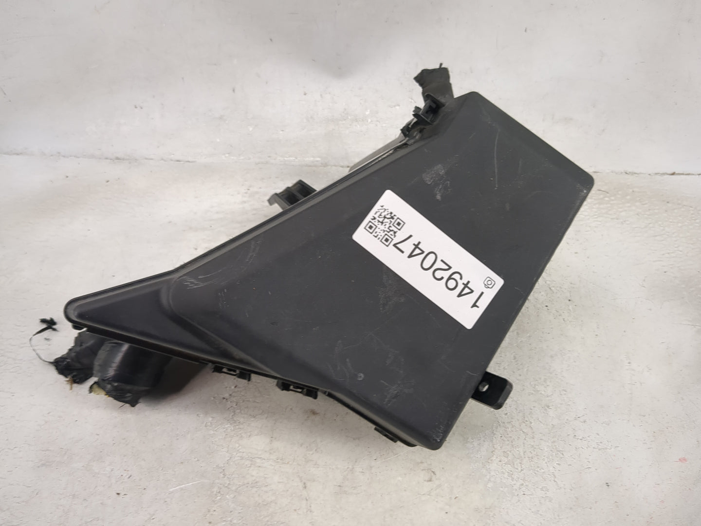 2015 Subaru Xv Fusebox Fuse Box Panel Relay Module P/N:MB502000B Fits OEM Used Auto Parts - Oemusedautoparts1.com