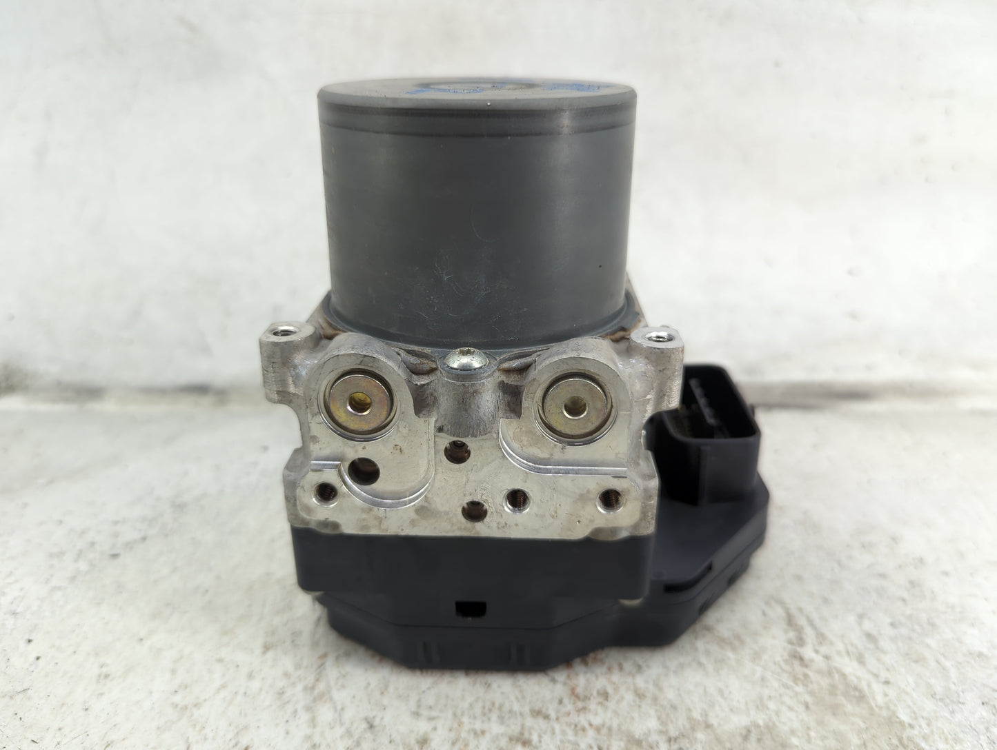 2016-2019 Toyota 4runner ABS Pump Control Module Replacement P/N:44540-35010 89541-35120 Fits Fits 2016 2017 2018 2019 OEM U