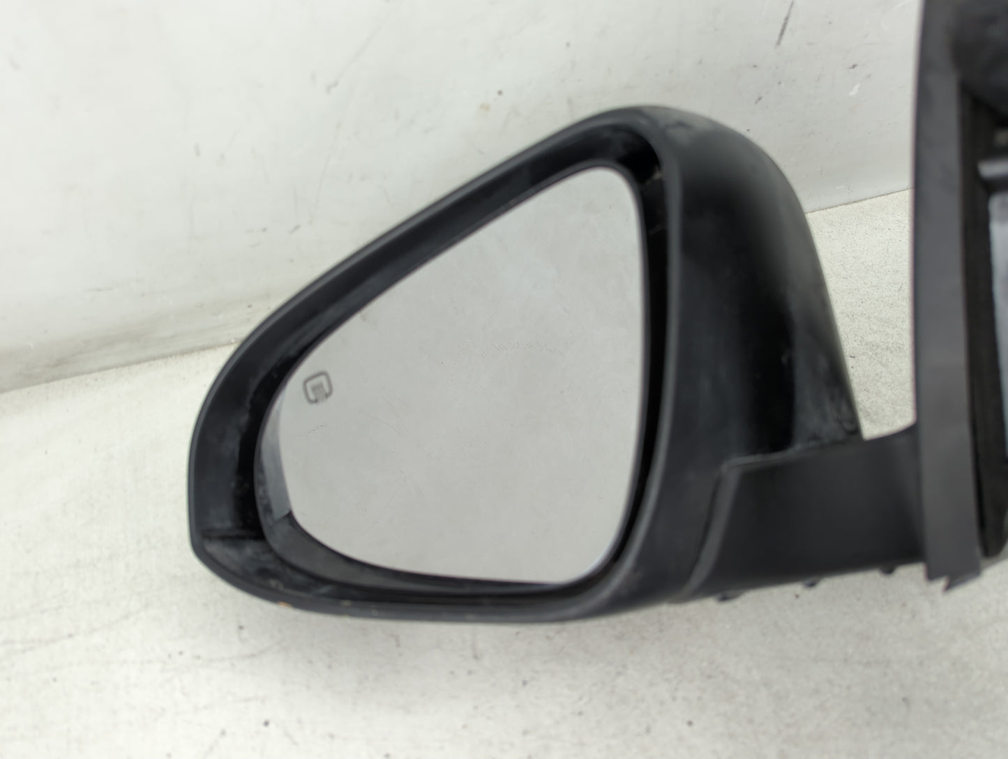 2013-2018 Toyota Avalon Passenger Side View Mirror - Right Door Mirror OEM Used - Oemusedautoparts1.com