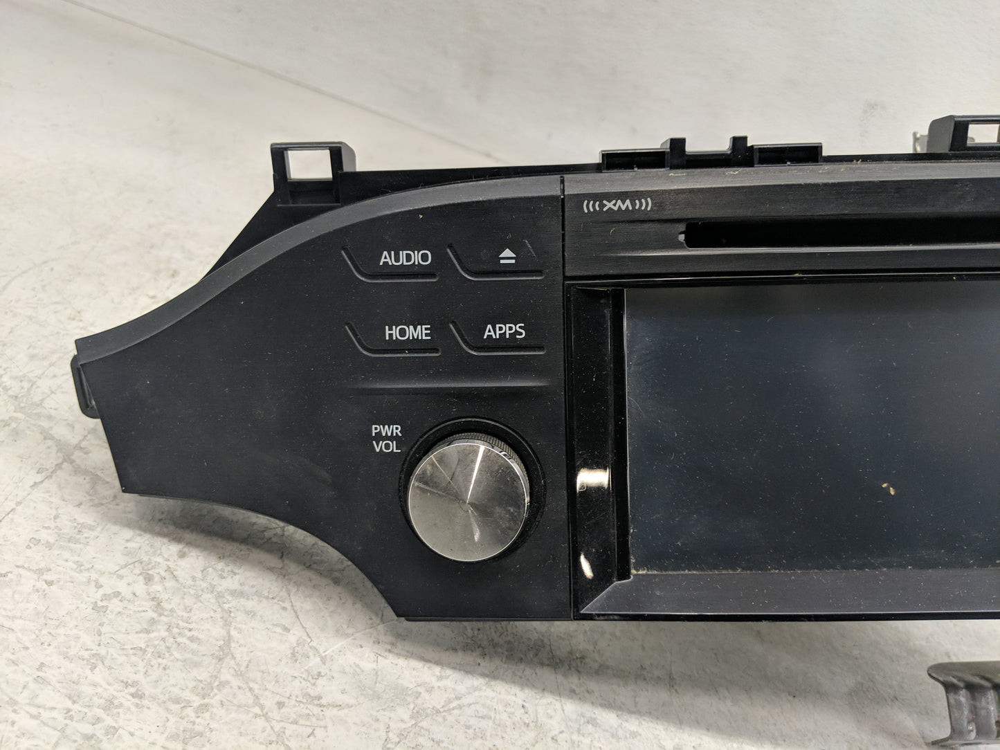2016-2018 Toyota Avalon Radio AM FM Cd Player Receiver Replacement P/N:86140-07100 Fits Fits 2016 2017 2018 OEM Used Auto Pa