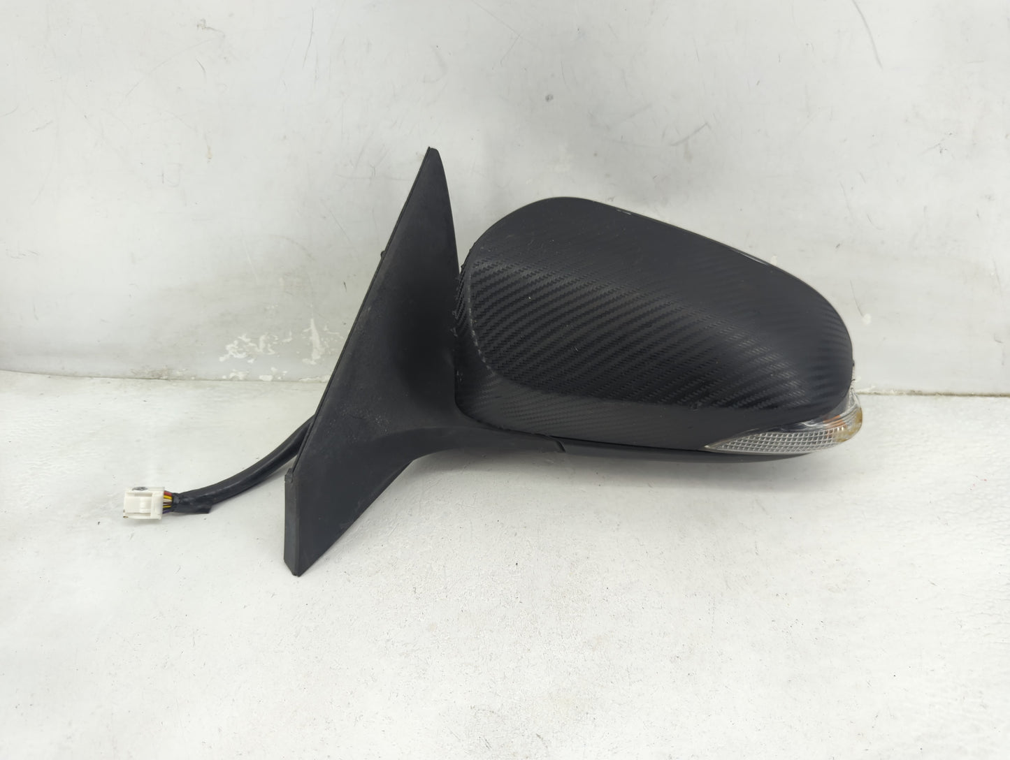 2013-2018 Toyota Avalon Driver Side View Mirror - Left Door Mirror OEM Used - Oemusedautoparts1.com