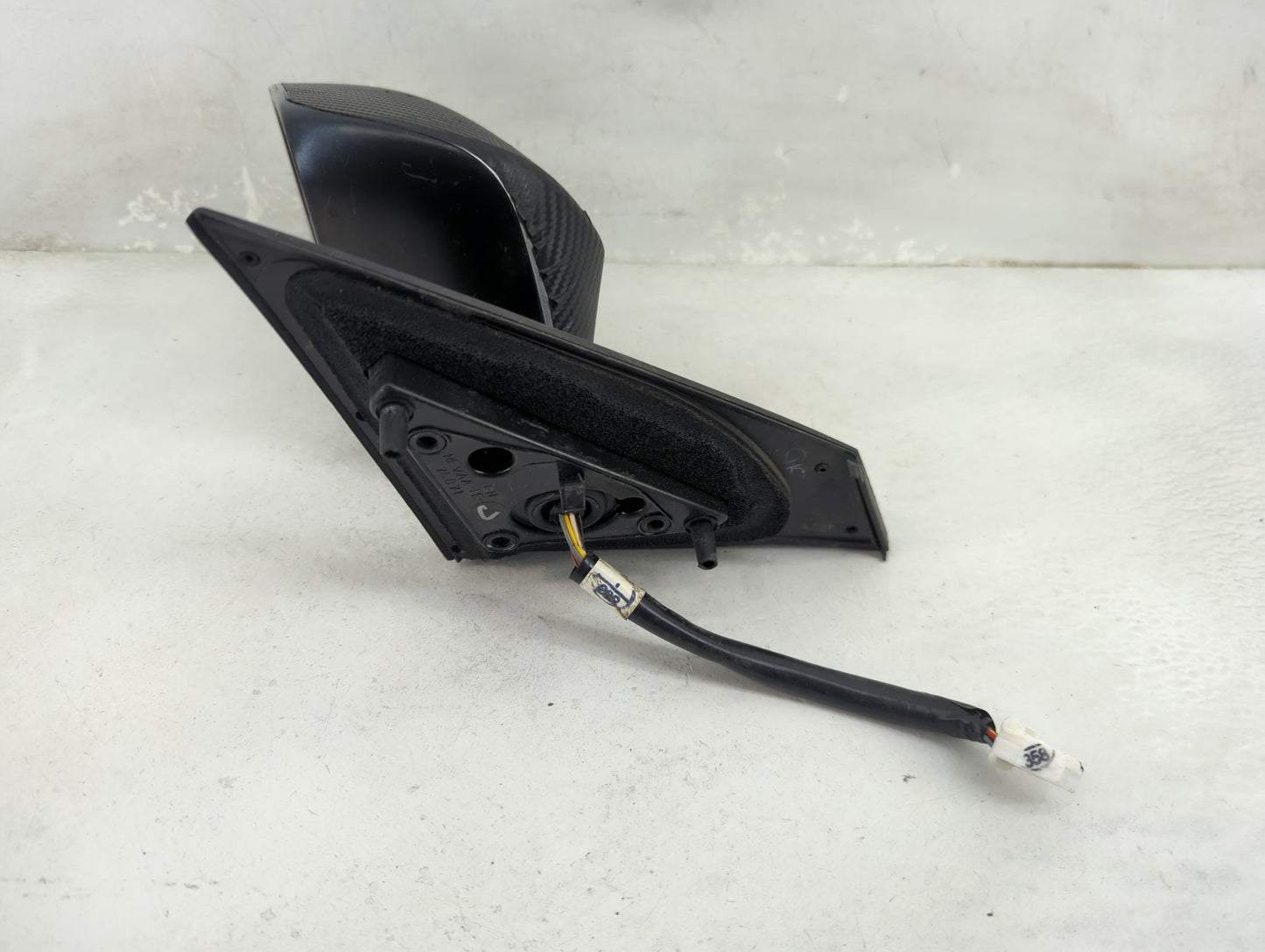 2013-2018 Toyota Avalon Driver Side View Mirror - Left Door Mirror OEM Used - Oemusedautoparts1.com