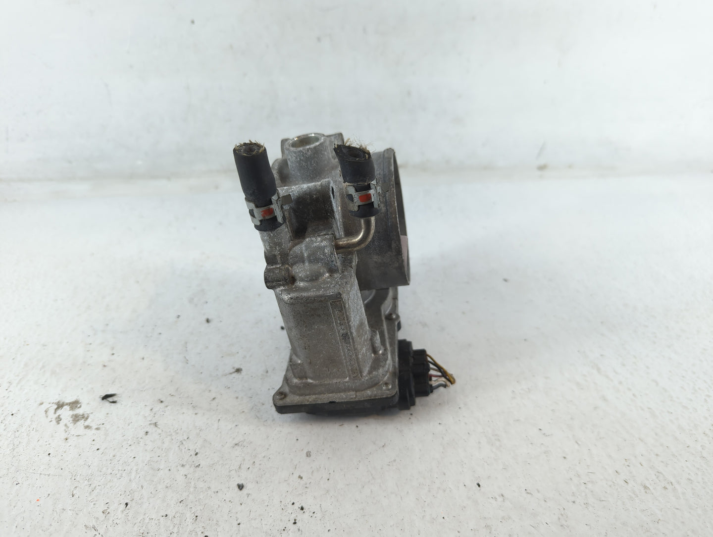 2005-2018 Toyota Avalon Throttle Body P/N:22030-0P050 Fits OEM Used Auto Parts - Oemusedautoparts1.com