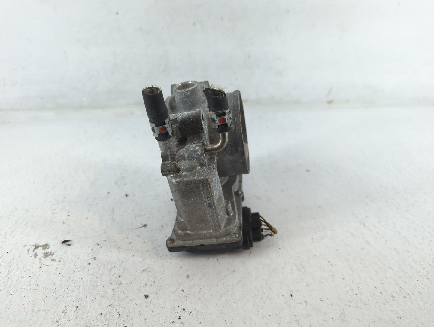 2005-2018 Toyota Avalon Throttle Body P/N:22030-0P050 Fits OEM Used Auto Parts - Oemusedautoparts1.com