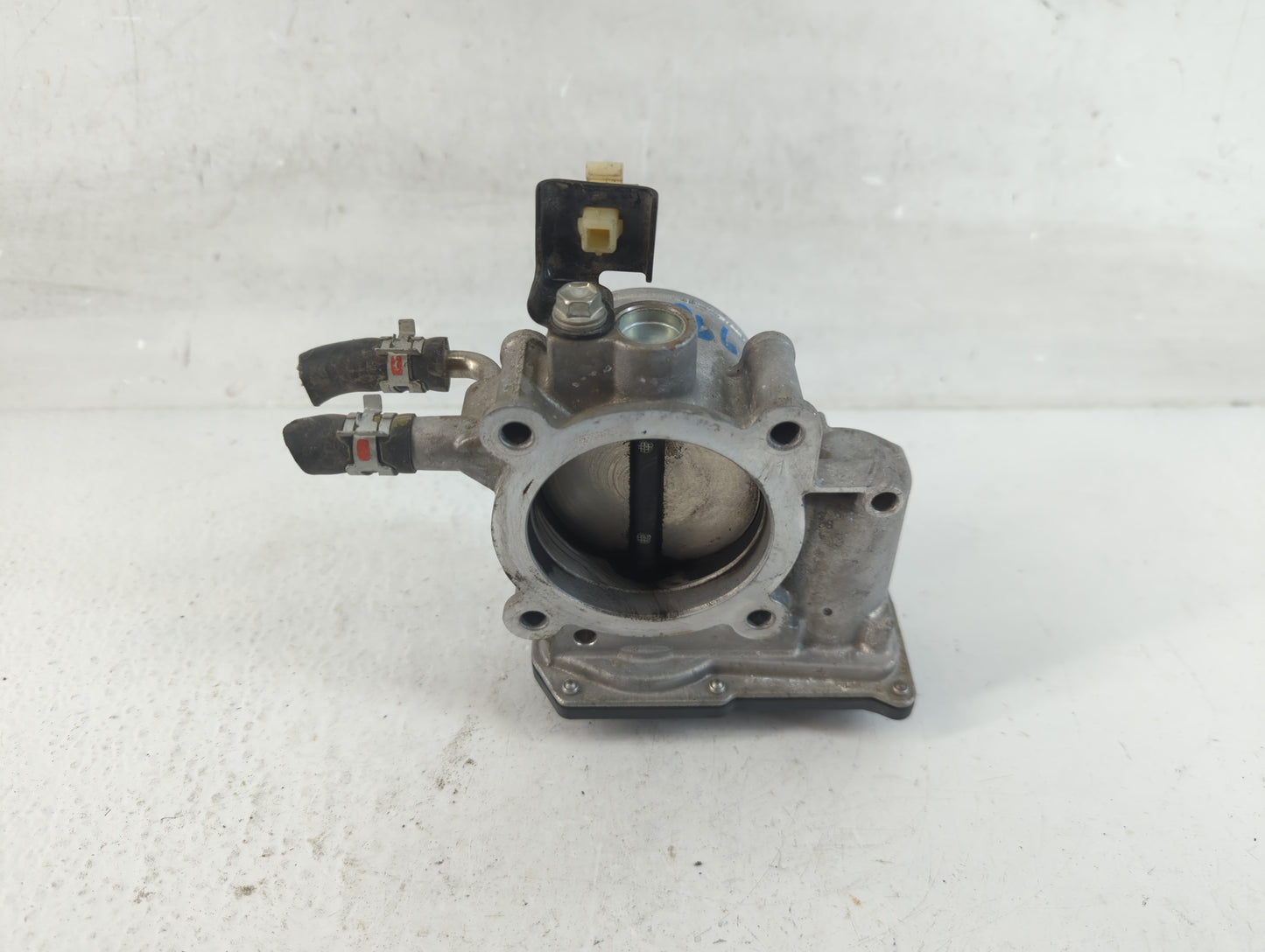 2010-2017 Toyota Camry Throttle Body P/N:22030-0V010 Fits Fits 2009 2010 2011 2012 2013 2014 2015 2016 2017 2018 2019 OEM Us