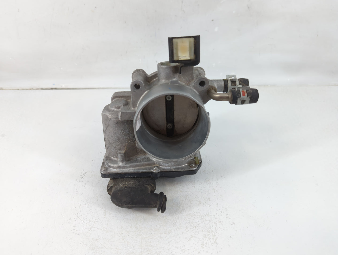 2010-2017 Toyota Camry Throttle Body P/N:22030-0V010 Fits Fits 2009 2010 2011 2012 2013 2014 2015 2016 2017 2018 2019 OEM Us