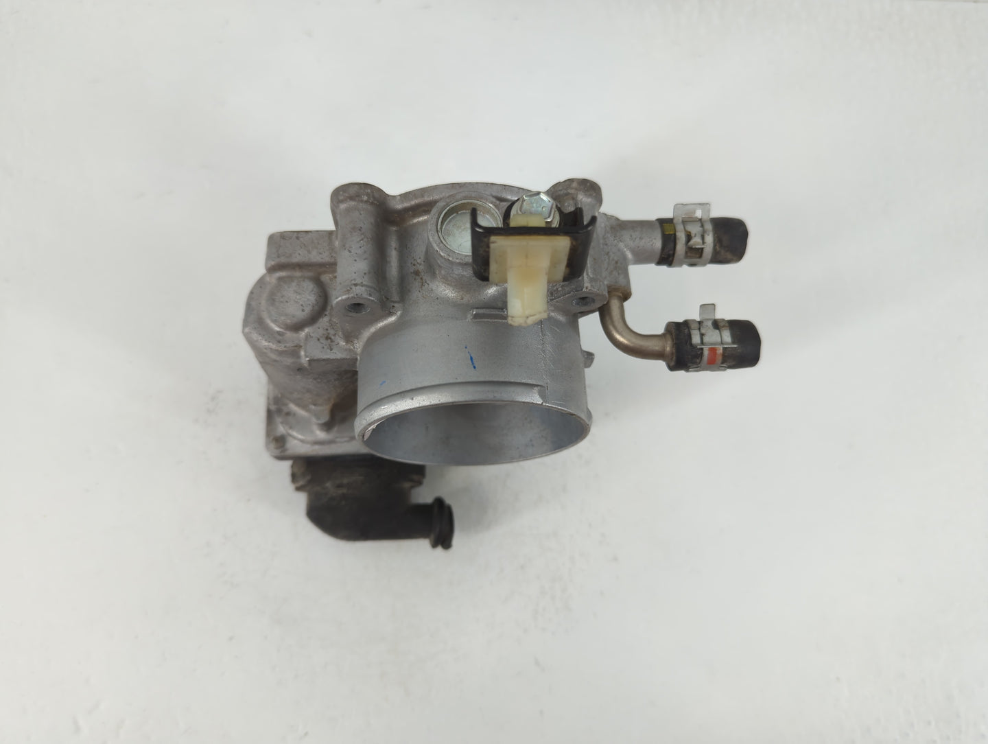 2010-2017 Toyota Camry Throttle Body P/N:22030-0V010 Fits Fits 2009 2010 2011 2012 2013 2014 2015 2016 2017 2018 2019 OEM Us