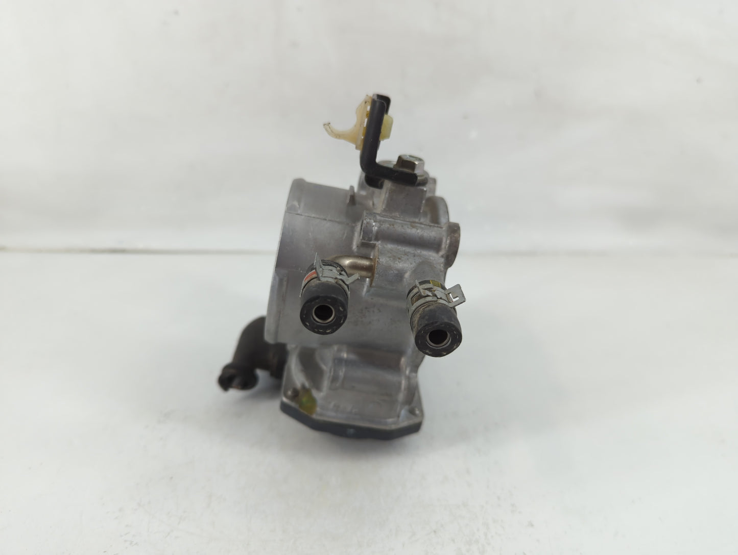 2010-2017 Toyota Camry Throttle Body P/N:22030-0V010 Fits Fits 2009 2010 2011 2012 2013 2014 2015 2016 2017 2018 2019 OEM Us