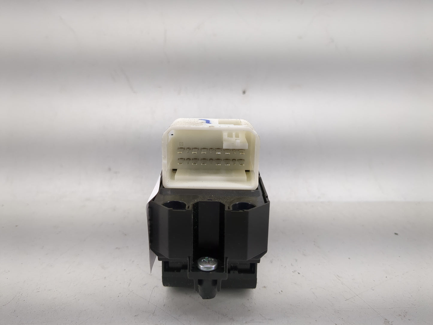 2015-2017 Toyota Camry Master Power Window Switch Replacement Driver Side Left Fits Fits 2015 2016 2017 OEM Used Auto Parts 