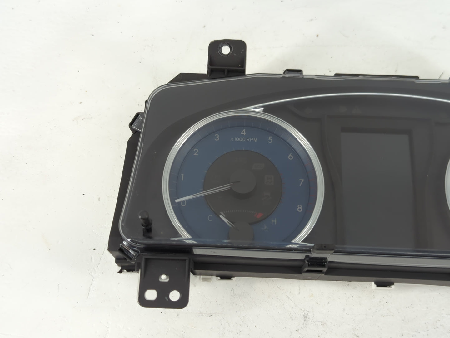 2016-2017 Toyota Camry Instrument Cluster Speedometer Gauges P/N:83800-0XK00-00 Fits Fits 2016 2017 OEM Used Auto Parts - Oe