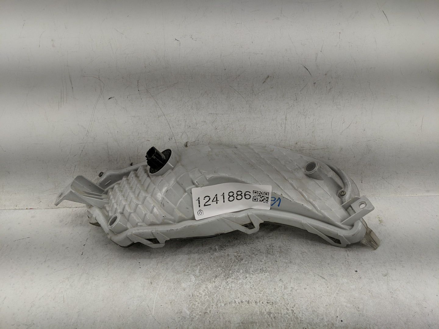 2016 Toyota Camry Tail Light Assembly Passenger Right OEM Fits OEM Used Auto Parts - Oemusedautoparts1.com