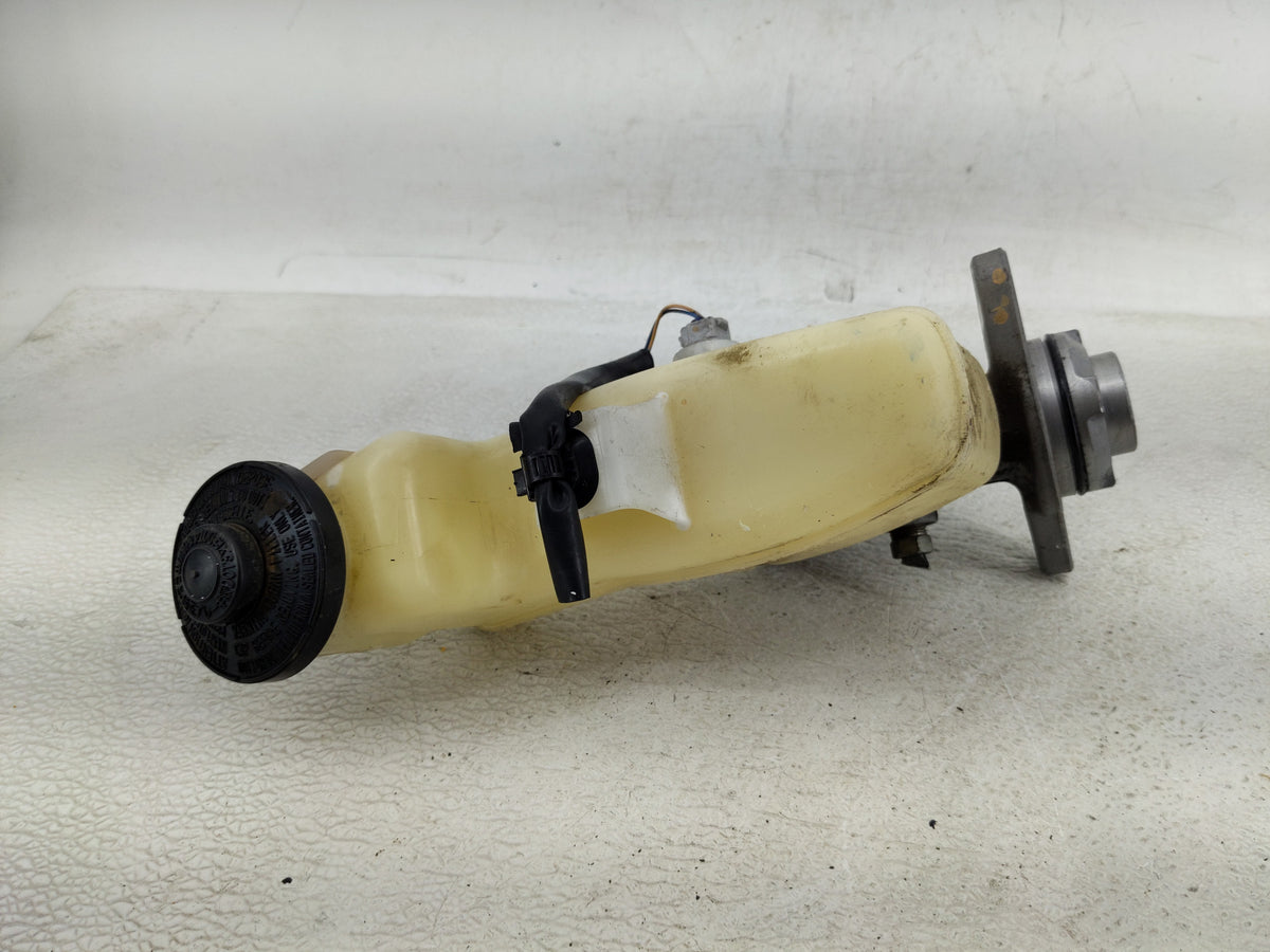 2016 Toyota Camry Power Brake Booster Oem 1290063 - Oemusedautoparts1.com