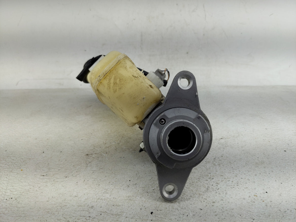 2016 Toyota Camry Power Brake Booster Oem 1290063 - Oemusedautoparts1.com