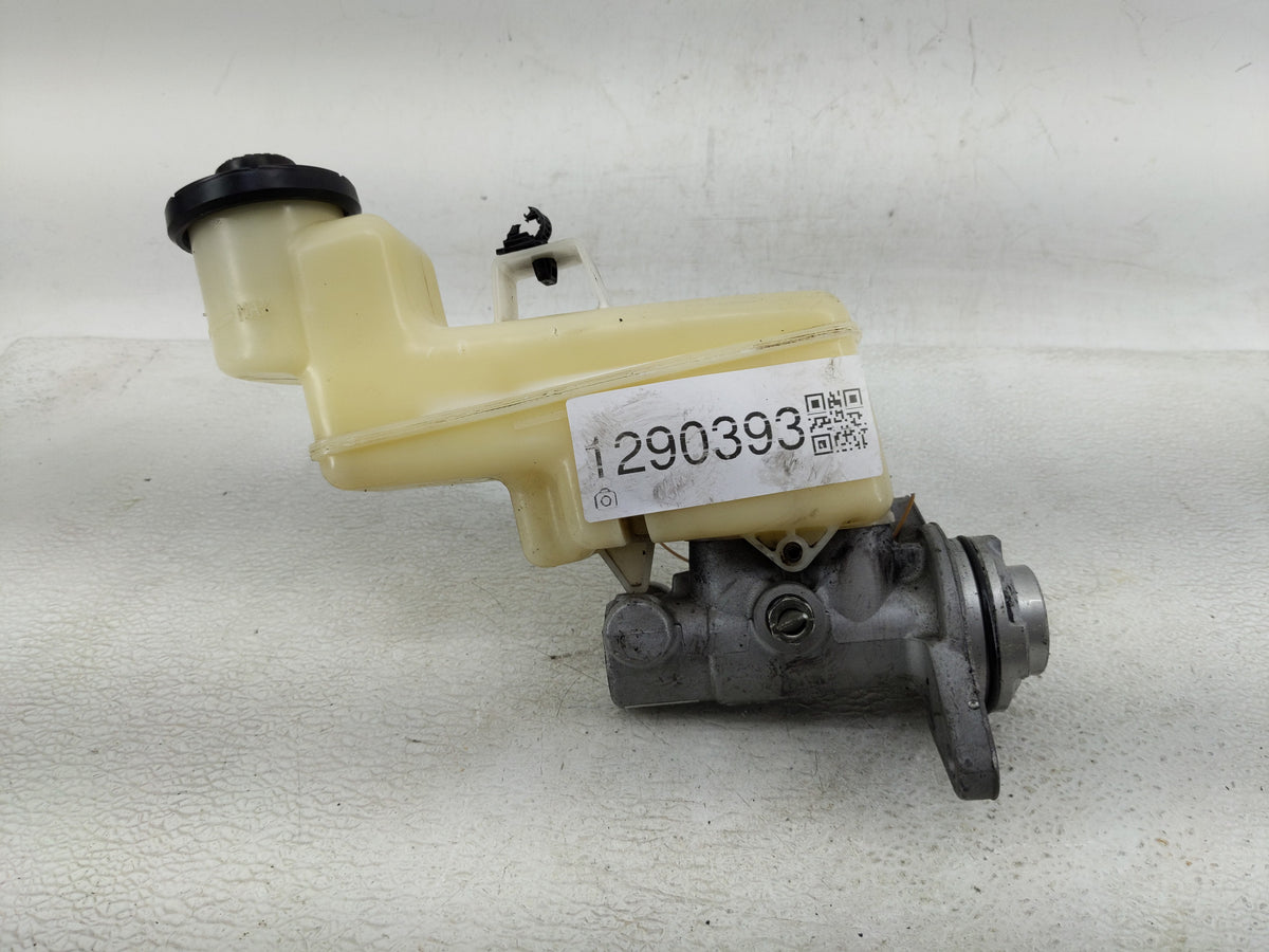 2016 Toyota Camry Power Brake Booster Oem 1290393 - Oemusedautoparts1.com