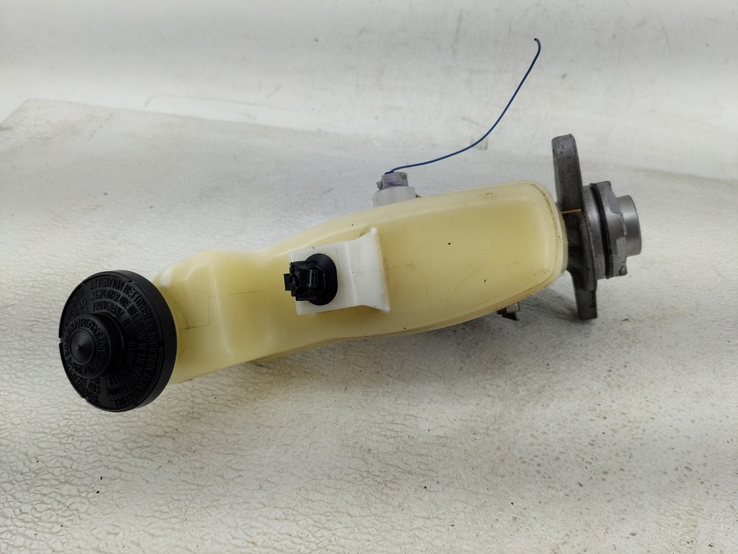 2016 Toyota Camry Power Brake Booster Oem 1290393 - Oemusedautoparts1.com