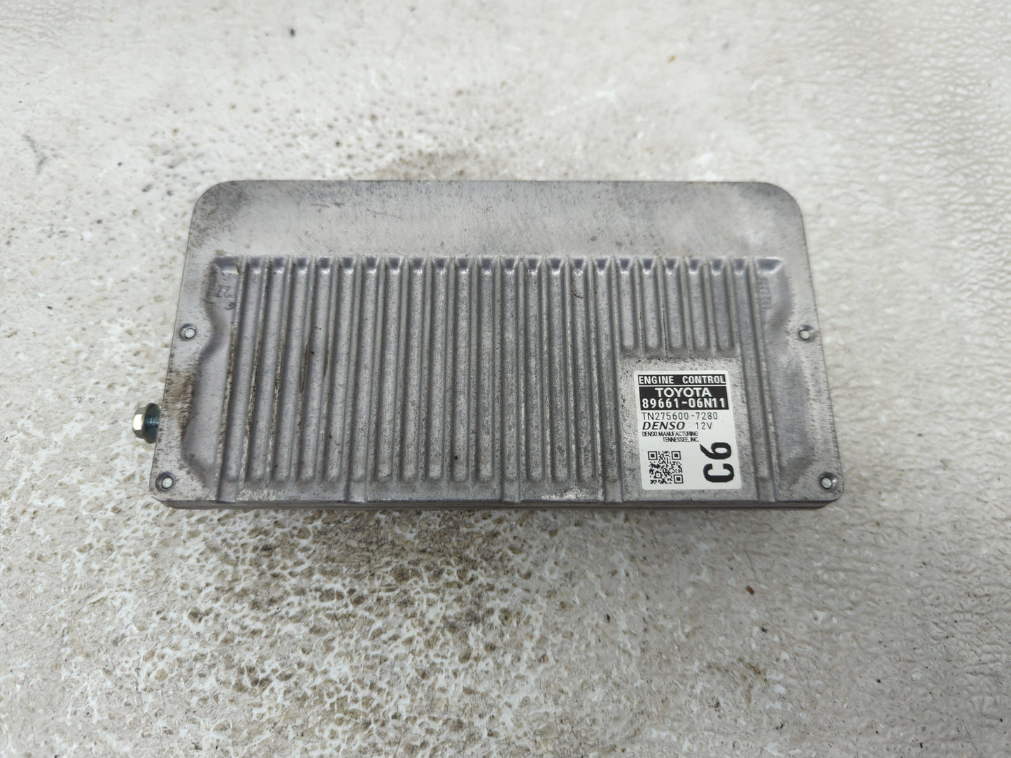 2016-2017 Toyota Camry PCM Engine Control Computer ECU ECM PCU OEM P/N:TN275600-7280 89661-06N11 Fits Fits 2016 2017 OEM Use