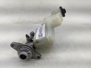 2014-2017 Toyota Camry Brake Master Cylinder
