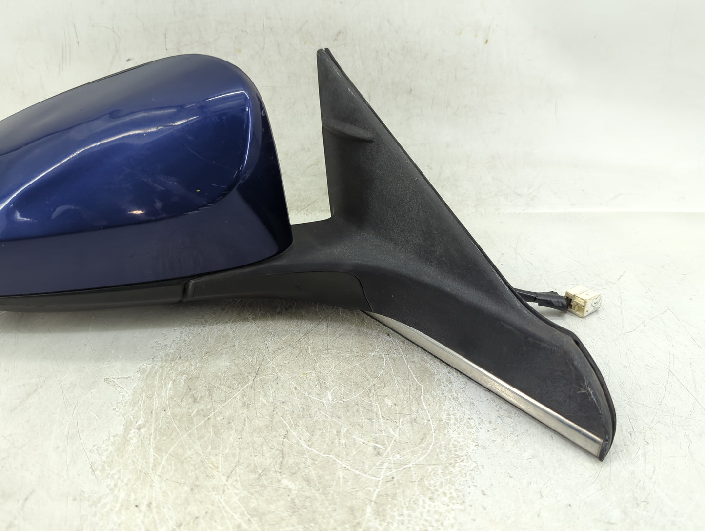 2015-2017 Toyota Camry Passenger Side View Mirror - Right Door Mirror OEM Used - Oemusedautoparts1.com