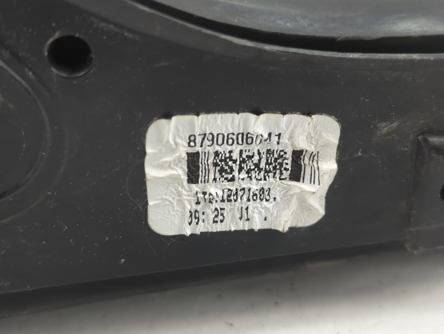 2015-2017 Toyota Camry Driver Side View Mirror - Left Door Mirror OEM Used - Oemusedautoparts1.com