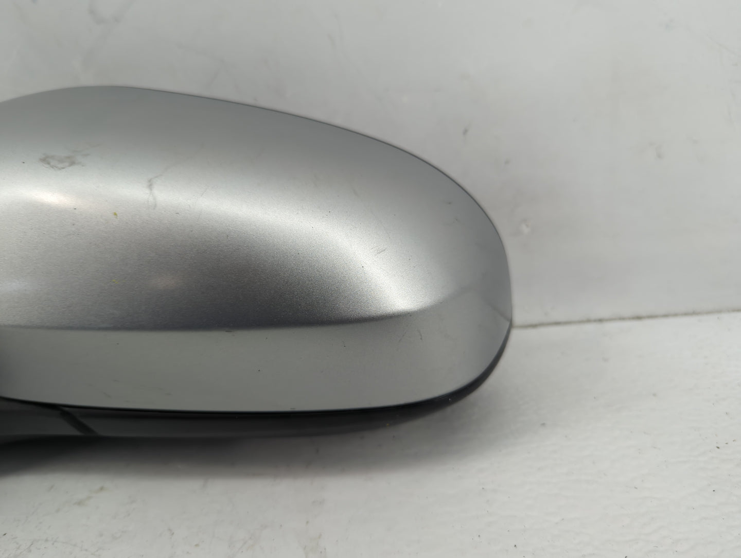 2015-2017 Toyota Camry Driver Side View Mirror - Left Door Mirror OEM Used - Oemusedautoparts1.com