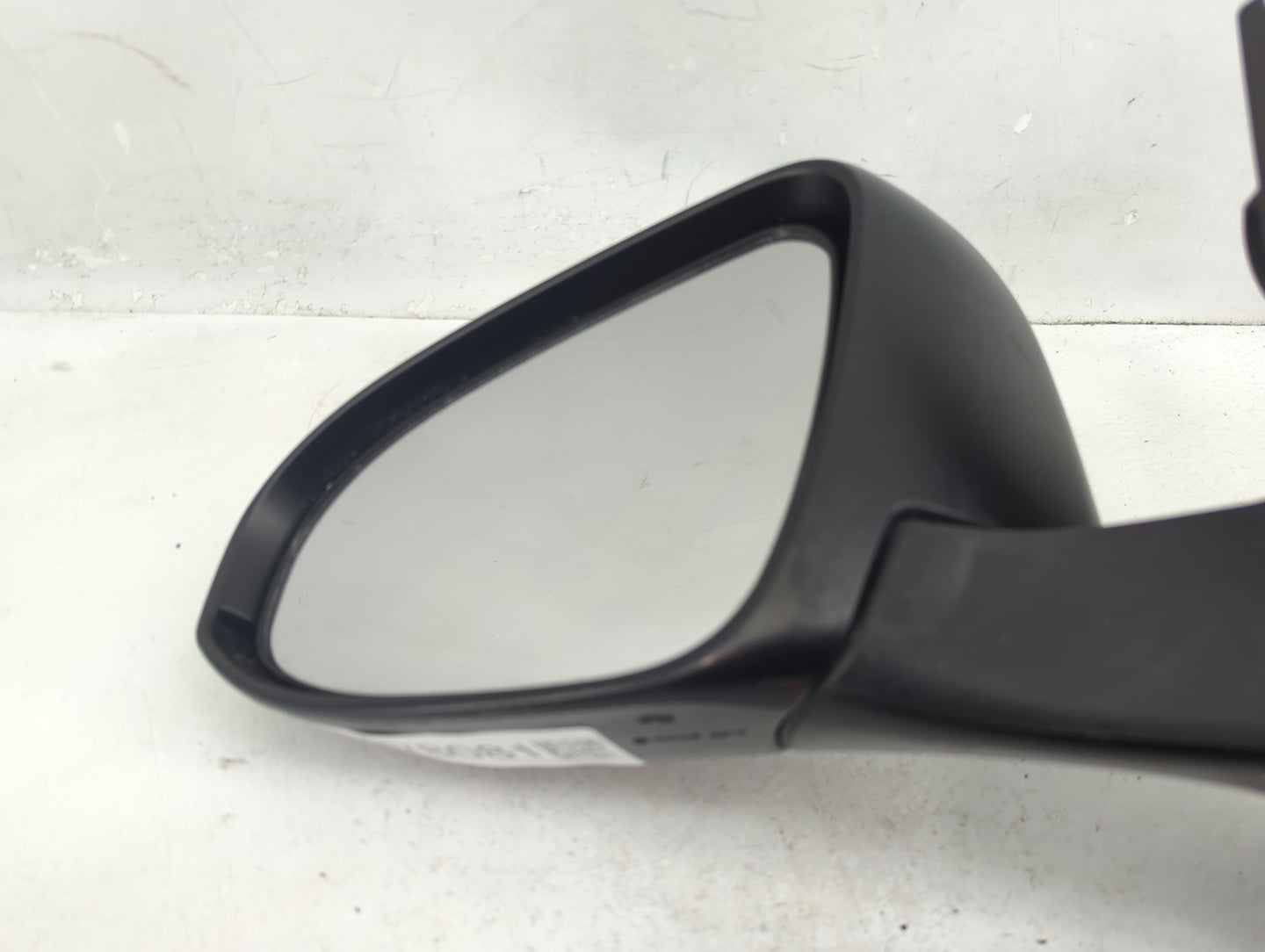 2015-2017 Toyota Camry Driver Side View Mirror - Left Door Mirror OEM Used - Oemusedautoparts1.com