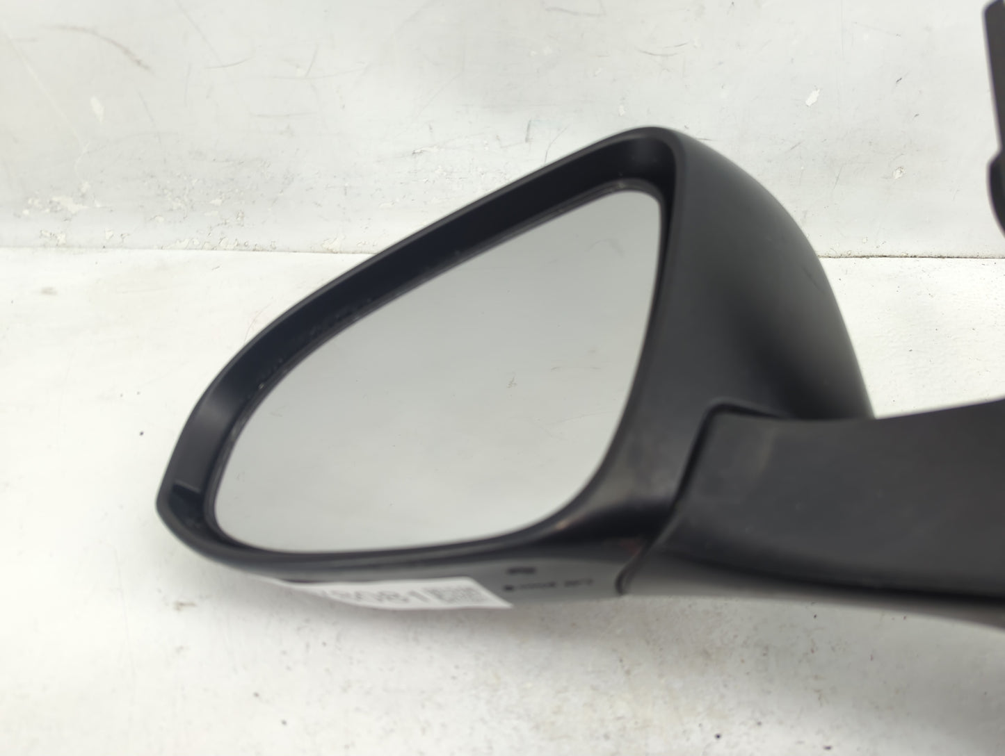 2015-2017 Toyota Camry Driver Side View Mirror - Left Door Mirror OEM Used - Oemusedautoparts1.com