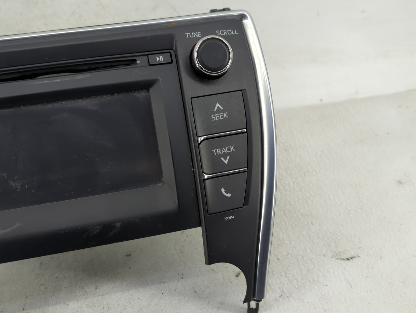 2016-2017 Toyota Camry Radio AM FM Cd Player Receiver Replacement P/N:86140-06670 Fits Fits 2016 2017 OEM Used Auto Parts - 