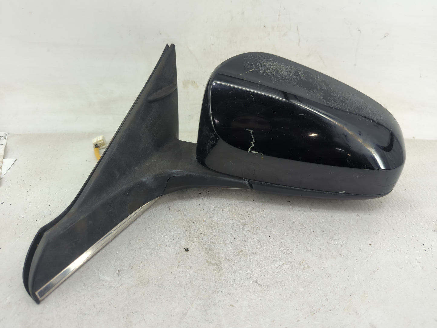 2015-2017 Toyota Camry Driver Side View Mirror - Left Door Mirror OEM Used - Oemusedautoparts1.com