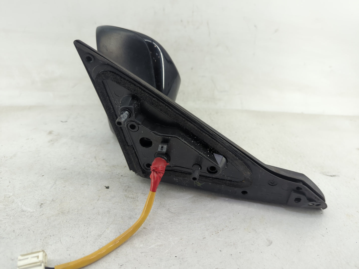 2015-2017 Toyota Camry Driver Side View Mirror - Left Door Mirror OEM Used - Oemusedautoparts1.com