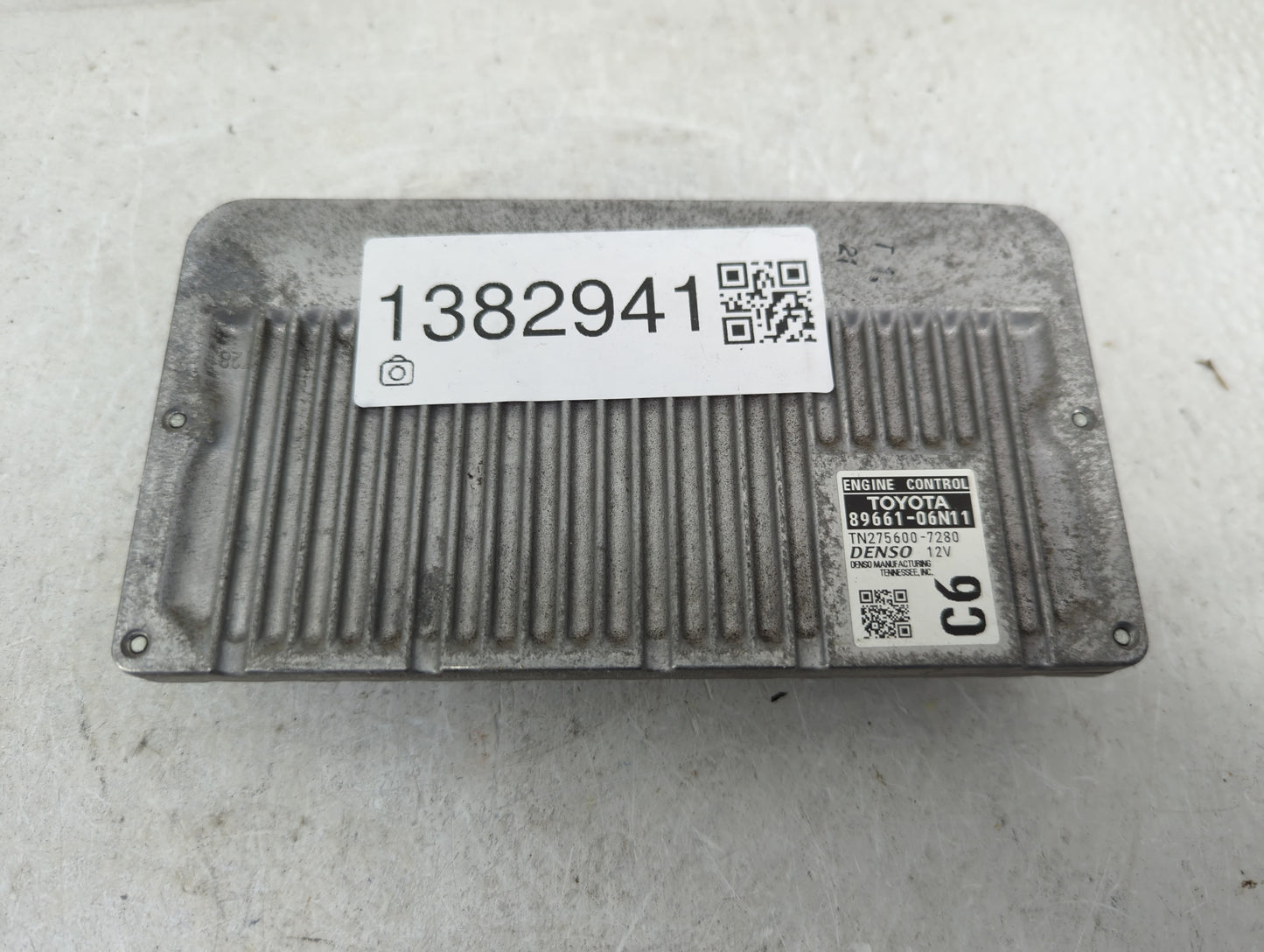 2016-2017 Toyota Camry PCM Engine Control Computer ECU ECM PCU OEM P/N:89661-06N11 Fits Fits 2016 2017 OEM Used Auto Parts -