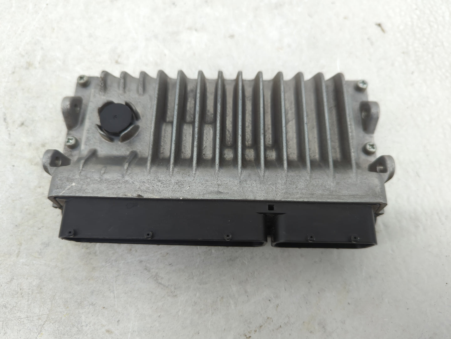 2016-2017 Toyota Camry PCM Engine Control Computer ECU ECM PCU OEM P/N:89661-06N11 Fits Fits 2016 2017 OEM Used Auto Parts -