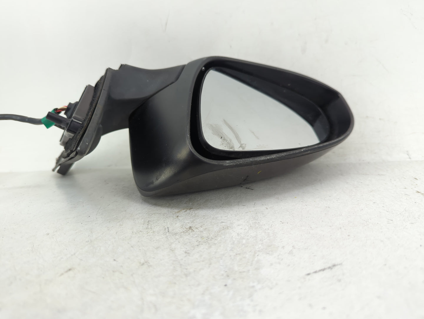 2015-2017 Toyota Camry Driver Side View Mirror - Left Door Mirror OEM Used - Oemusedautoparts1.com