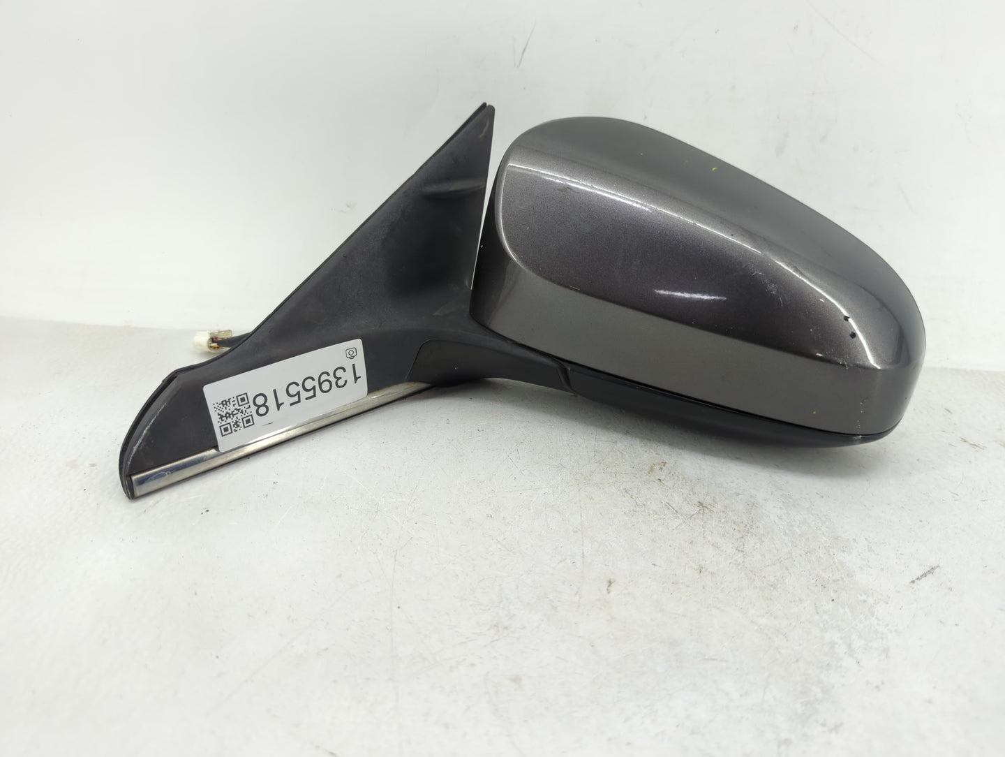 2015-2017 Toyota Camry Driver Side View Mirror - Left Door Mirror OEM Used - Oemusedautoparts1.com