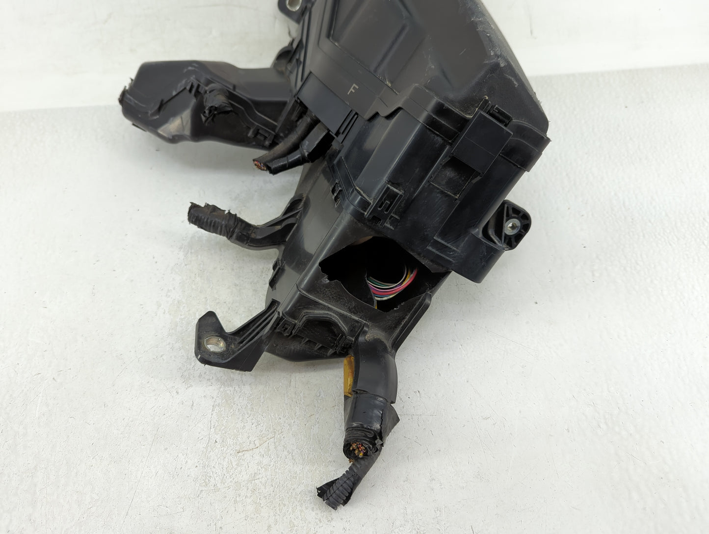 2012-2017 Toyota Camry Fusebox Fuse Box Panel Relay Module P/N:82740-33030 Fits Fits 2012 2013 2014 2015 2016 2017 OEM Used 