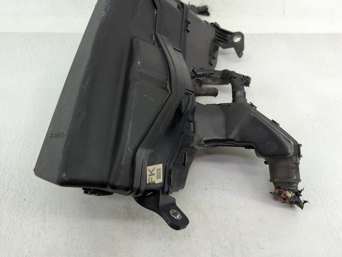 2012-2017 Toyota Camry Fusebox Fuse Box Panel Relay Module P/N:82740-33030 Fits Fits 2012 2013 2014 2015 2016 2017 OEM Used 