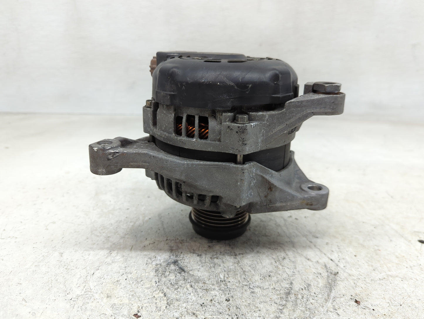 2015-2017 Toyota Camry Alternator Replacement Generator Charging Assembly Engine OEM P/N:104211-3541 27060-0V170 Fits OEM Us